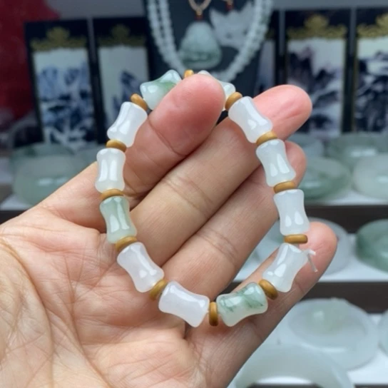 石英质玉（金丝玉）手镯未镶嵌