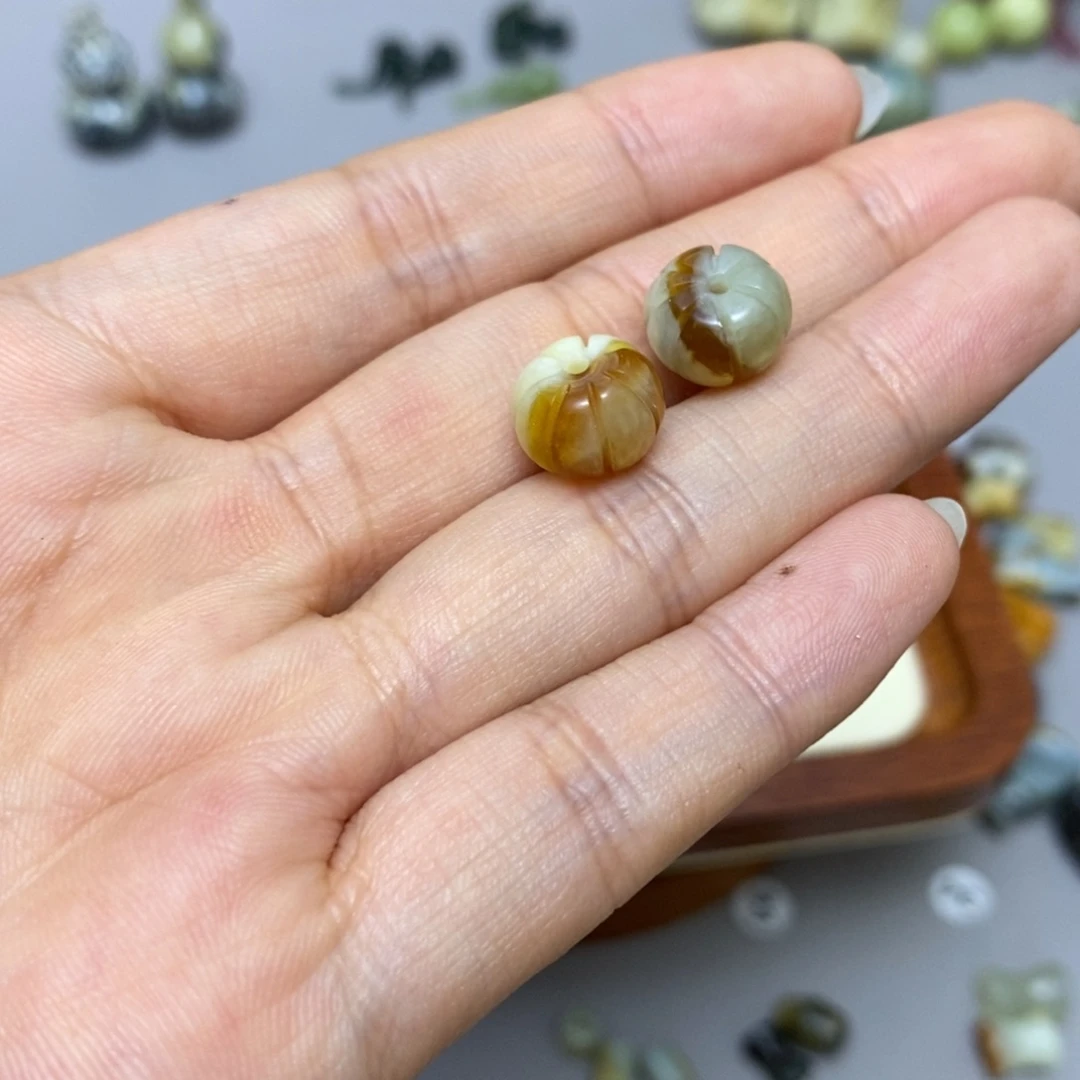 蛇纹石玉合金配饰芬**织