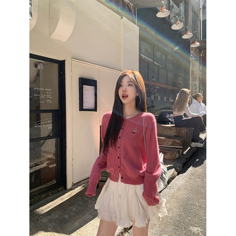 张贝贝 玫瑰紫 高奢浣熊绒 小熊刺绣针织开衫