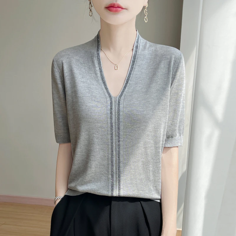 高温烫钻莱赛尔天丝V领设计感针织短袖女气质百搭洋气减龄针织衫