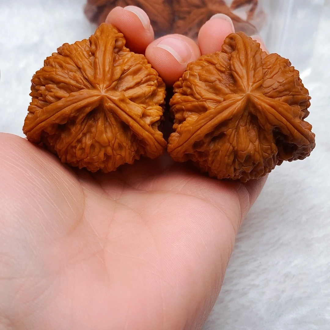 ꧁***꧂吊坠文玩核桃三棱