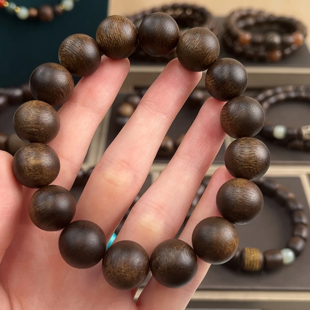 沉香碎屑沉香14mm海南莺歌绿奇楠沉水级