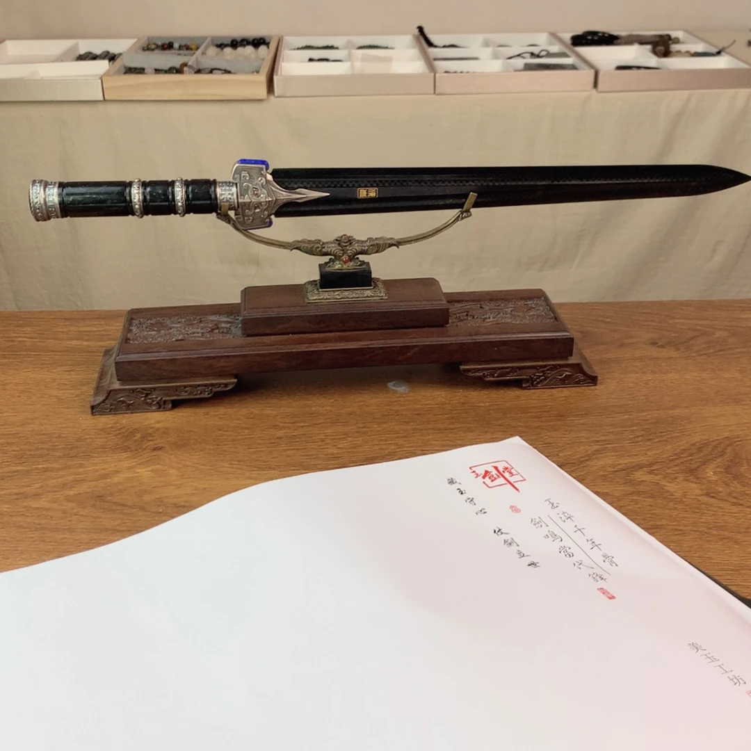 h***s蛇纹石玉银S925镶嵌摆件