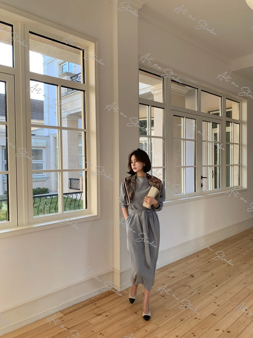 清冷优雅气质一片式极简直筒两色连衣裙w1723p2