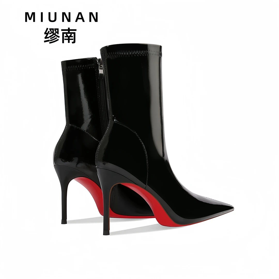 缪南黑色高跟靴子女秋冬爆款洋气尖头网红瘦瘦靴细跟高跟鞋短靴