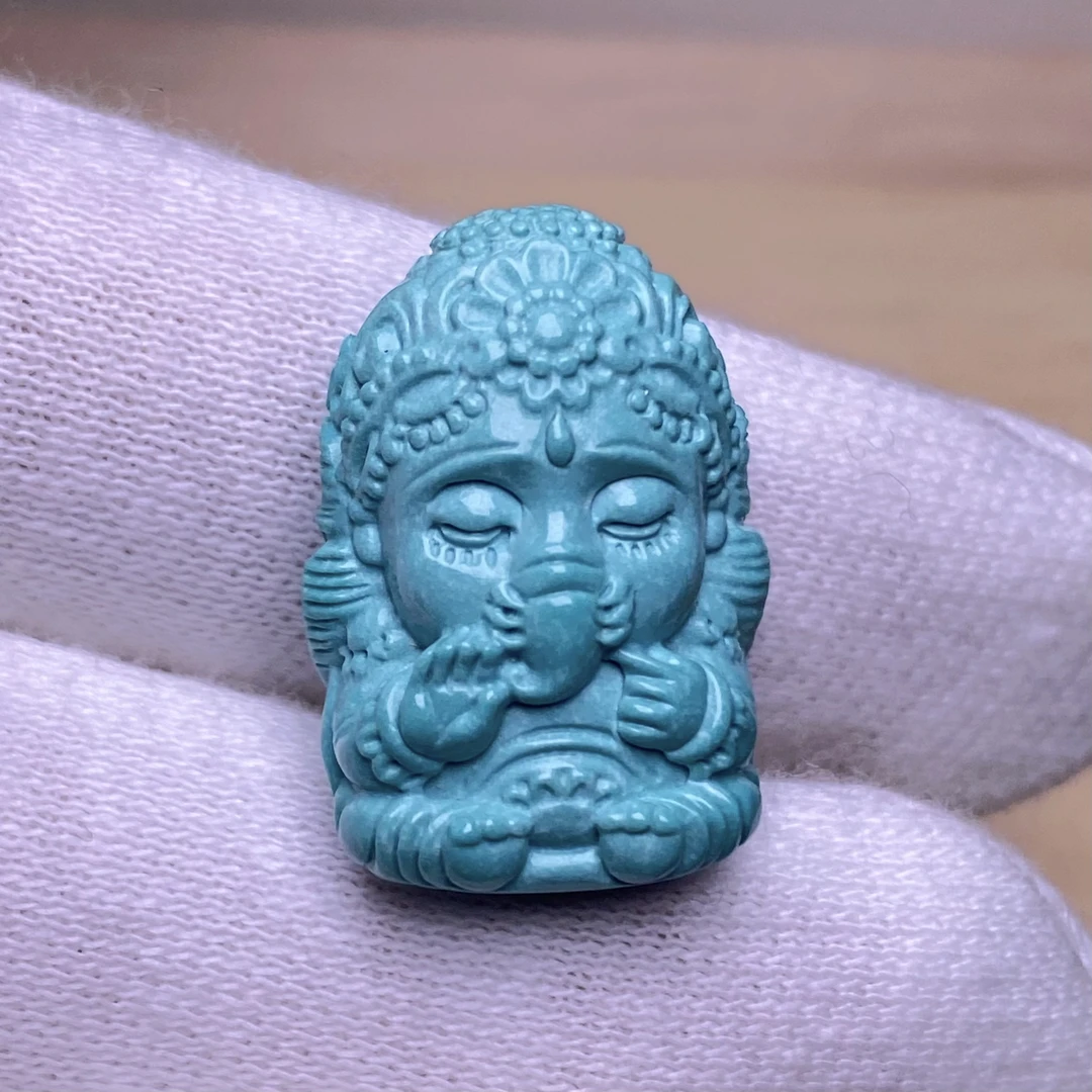 绿松石象神配饰手串配珠干净无暇盘玩油绿15.6x22x11mm5.3克