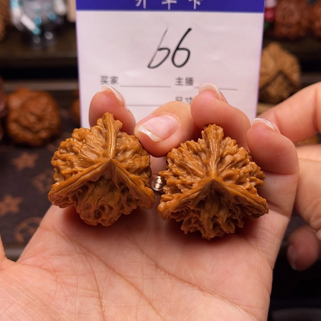 吊坠桃核盘山三棱35