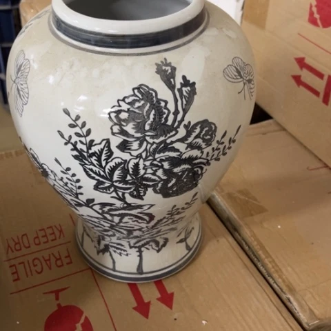 瓶瑕疵。。。。。。。。。。。。。。。。。。