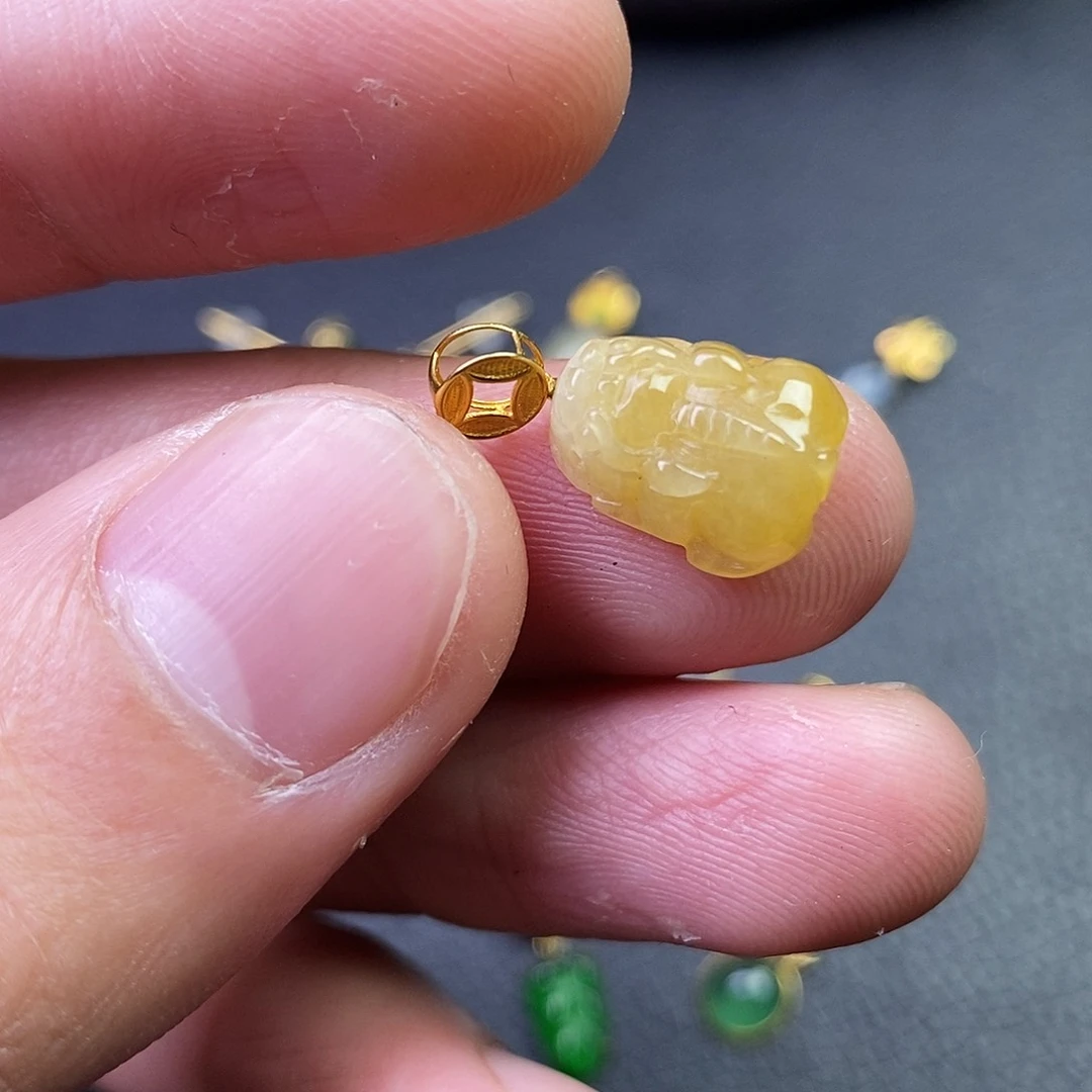 吊坠(不含链)18K金镶嵌翡翠