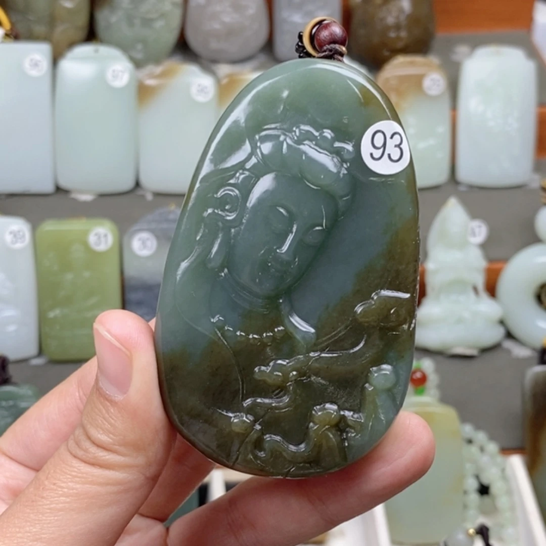 和田玉（糖玉）未镶嵌颈饰