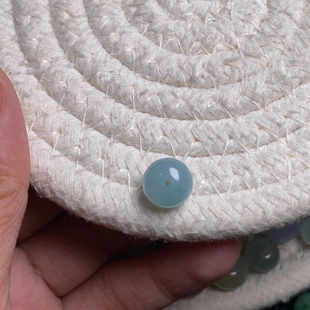 翡翠散珠9.9×8天然翡翠A货散珠