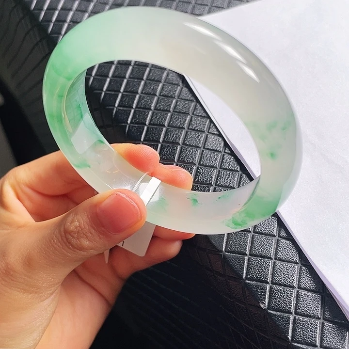 石英质玉手镯未镶嵌海*