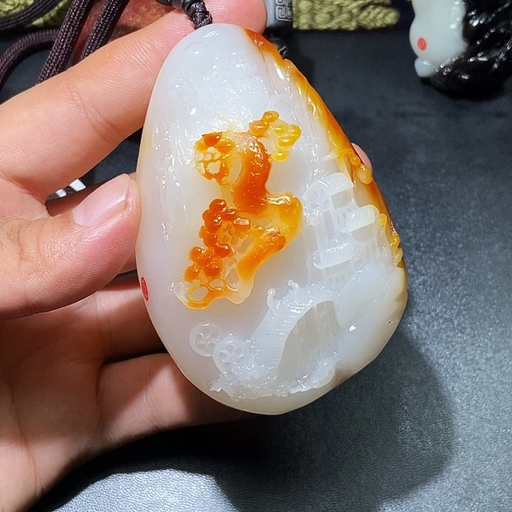 中***好和田玉未镶嵌颈饰CC