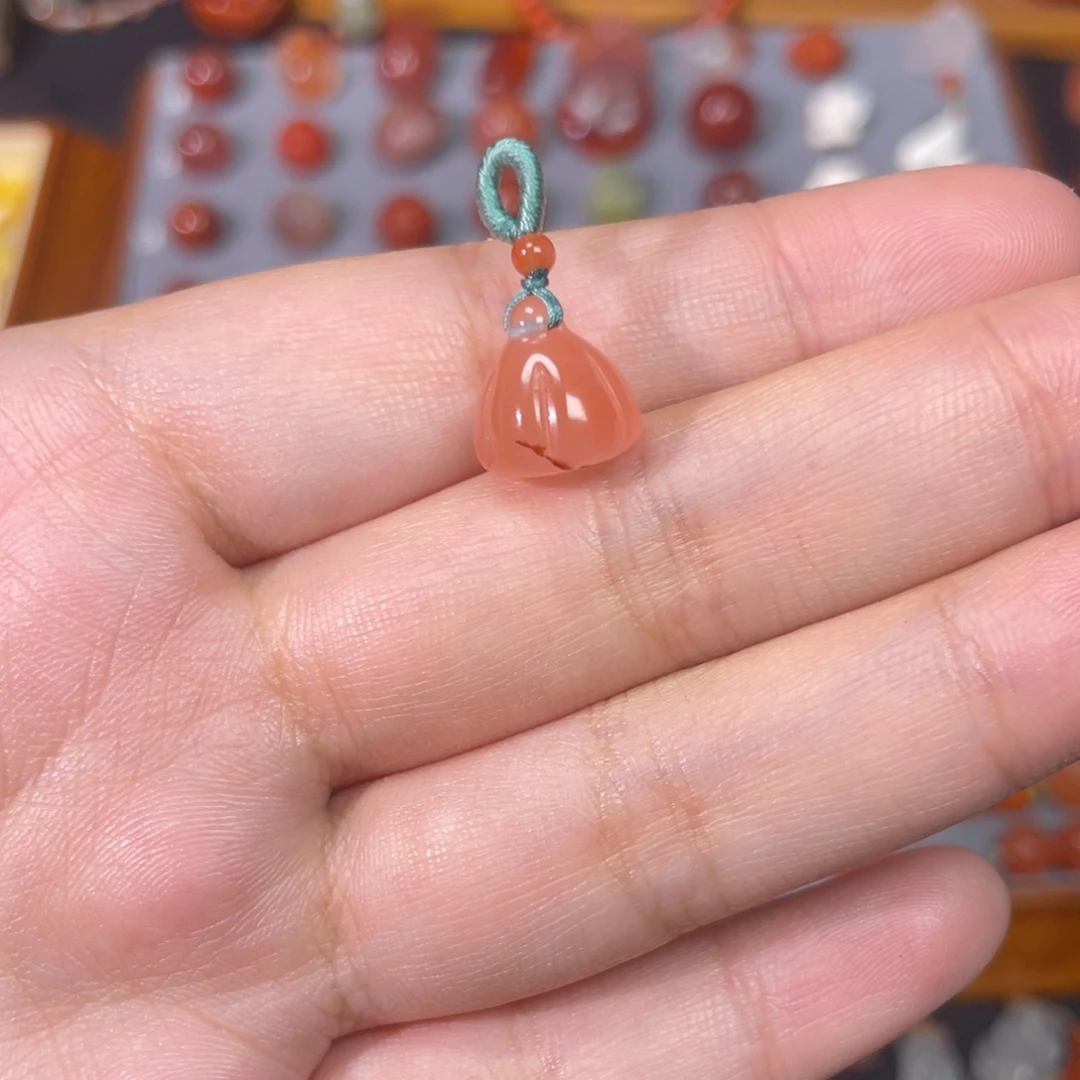 雪***南红玛瑙未镶嵌莲蓬