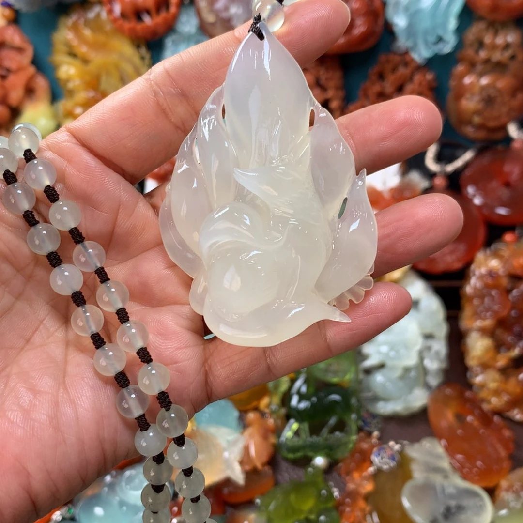 蛇纹石玉挂坠未镶嵌