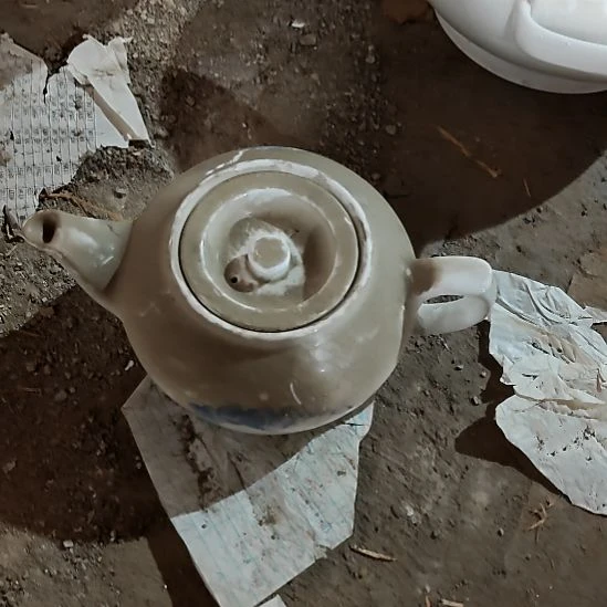 摆件陶瓷盘子碗啥都有