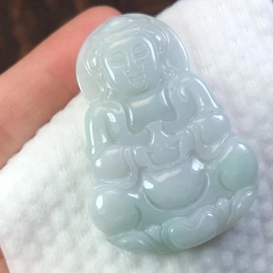 翡翠未镶嵌颈饰缅甸A货，每天下午1点半开播