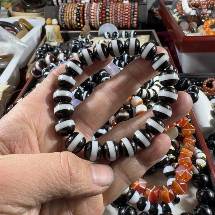 玛瑙/玉髓珠宝奇石未镶嵌小*茄