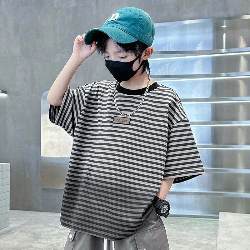 男童条纹渐变T恤短袖2025新款纯棉大儿童夏季半袖上衣痞帅夏装潮t