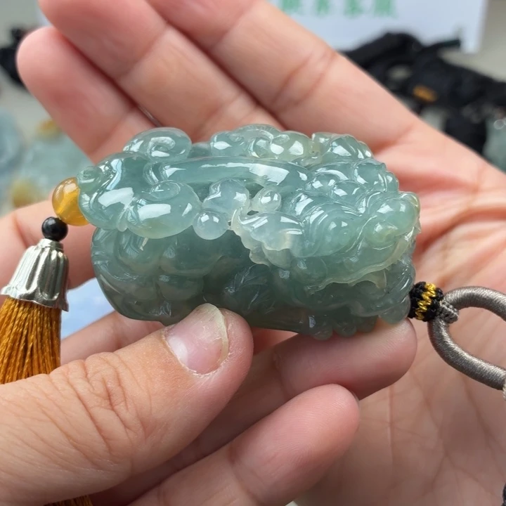 翡翠未镶嵌颈饰天然翡翠a货