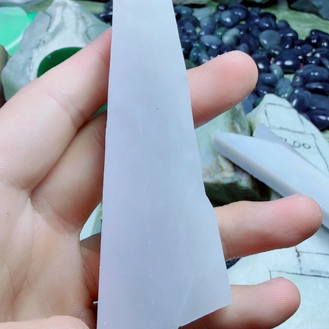 未镶嵌和田玉（糖玉）挂件