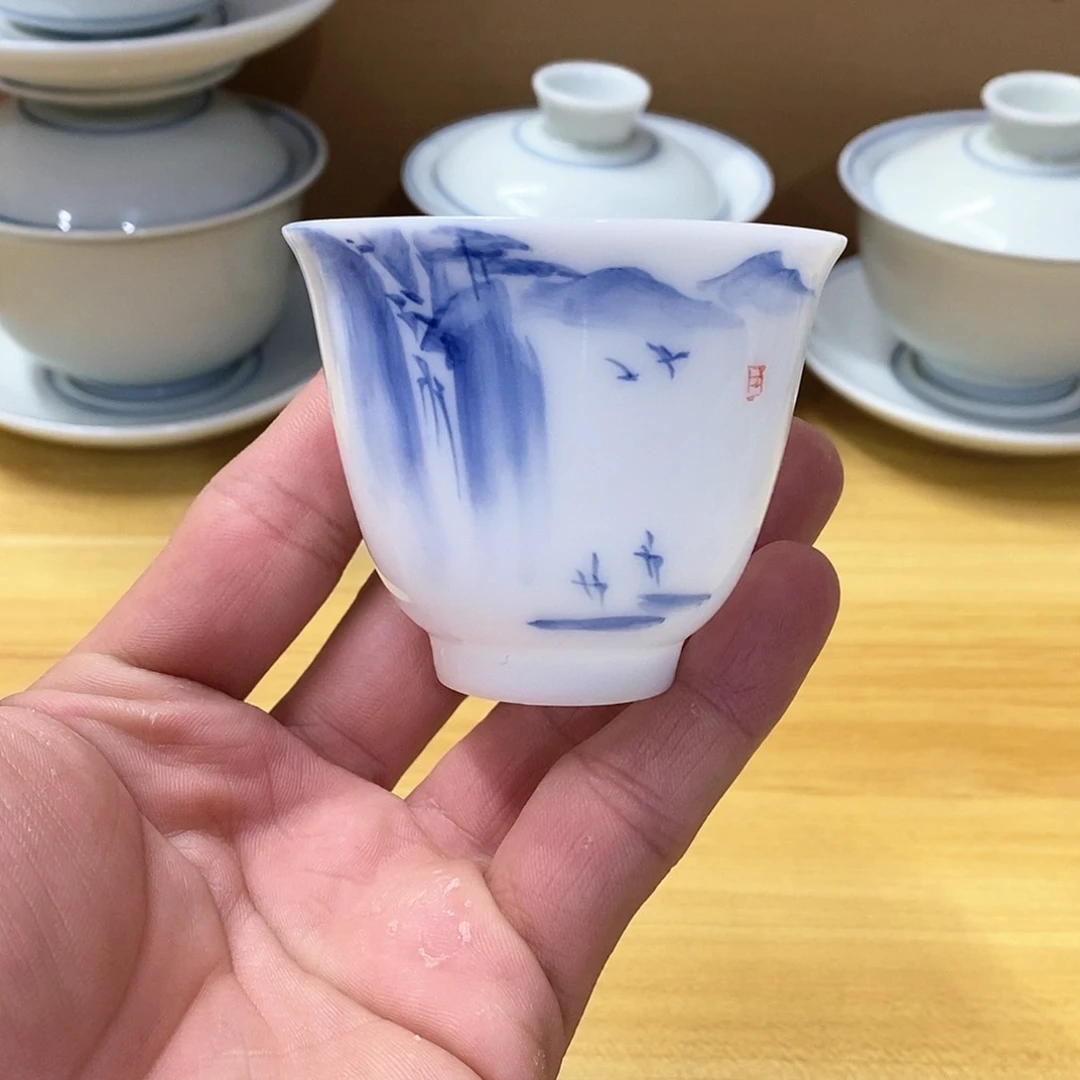 冰种玉瓷手绘杯子（瑕）80毫升