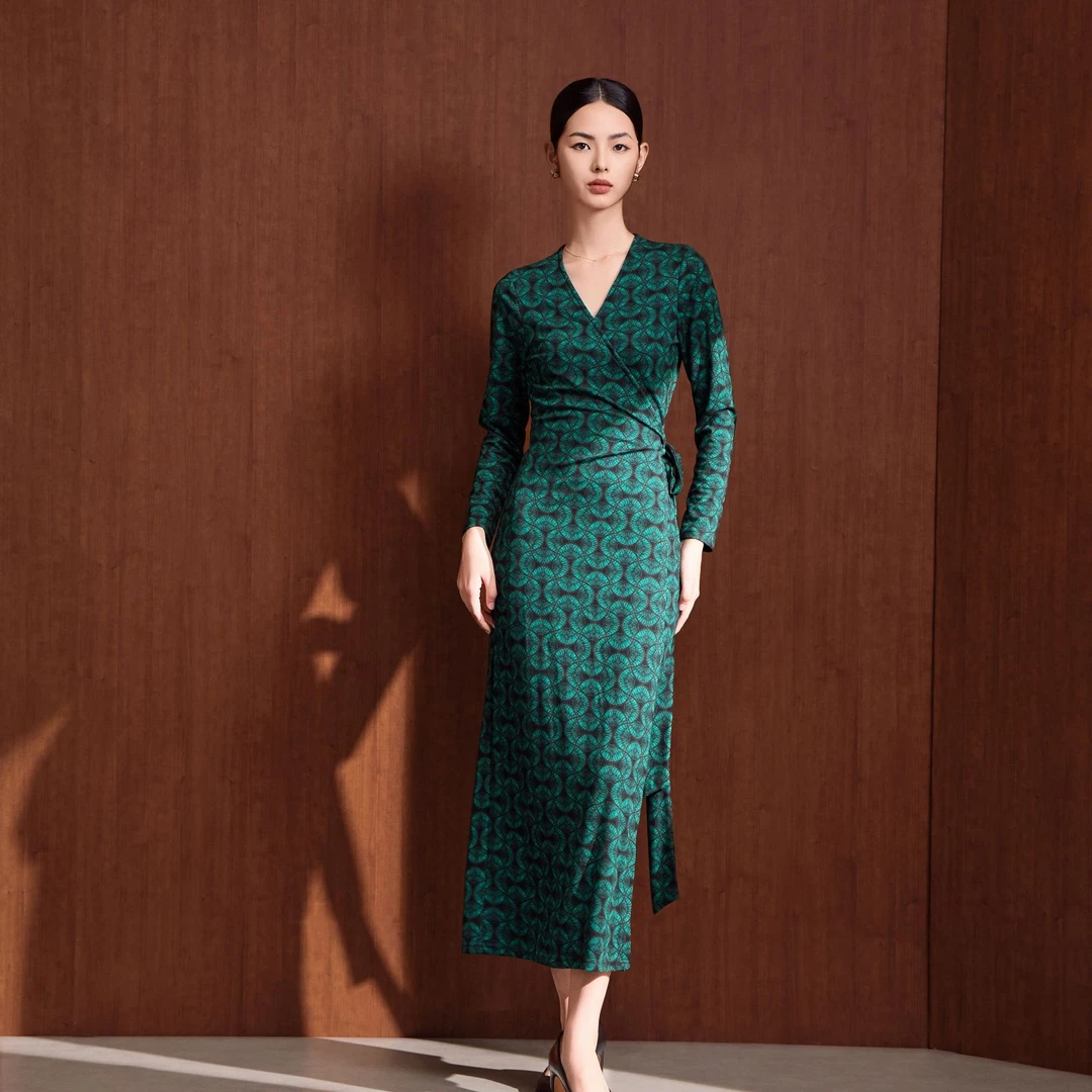 【盈盈专属】VDA367DRX0连衣裙显瘦气质复古长款修身优雅设计师