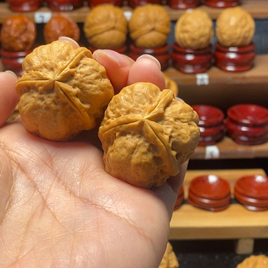 把件文玩核桃三棱39尺