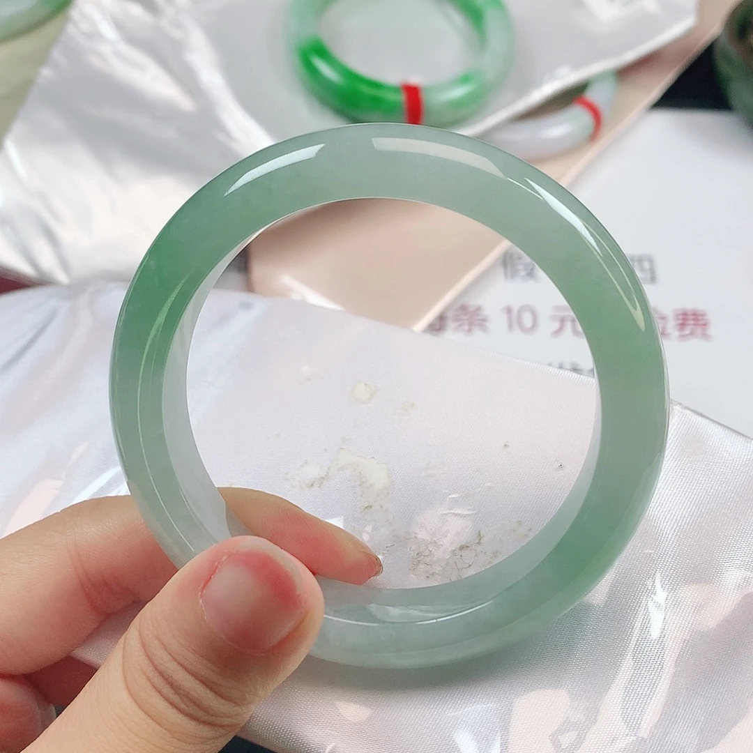 未镶嵌手镯翡翠001