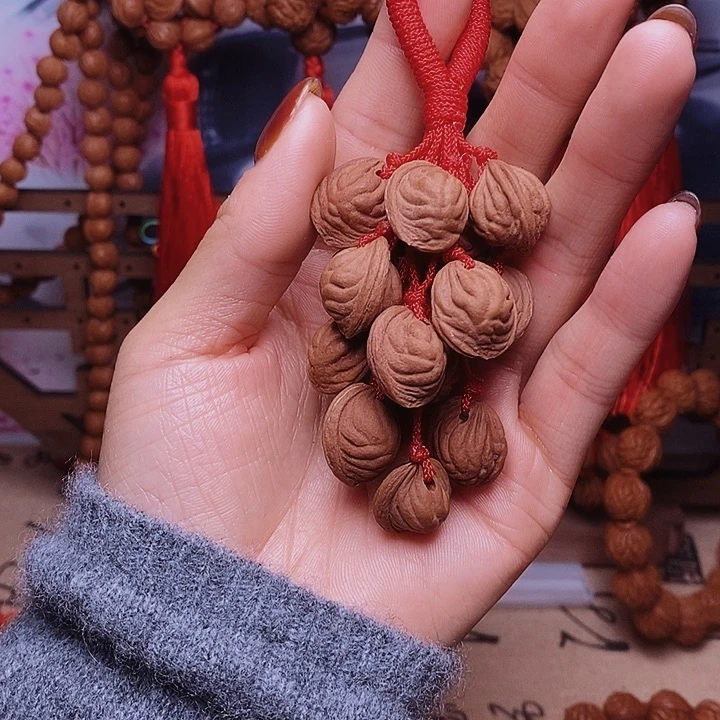 桃核吊坠龙纹桃枭