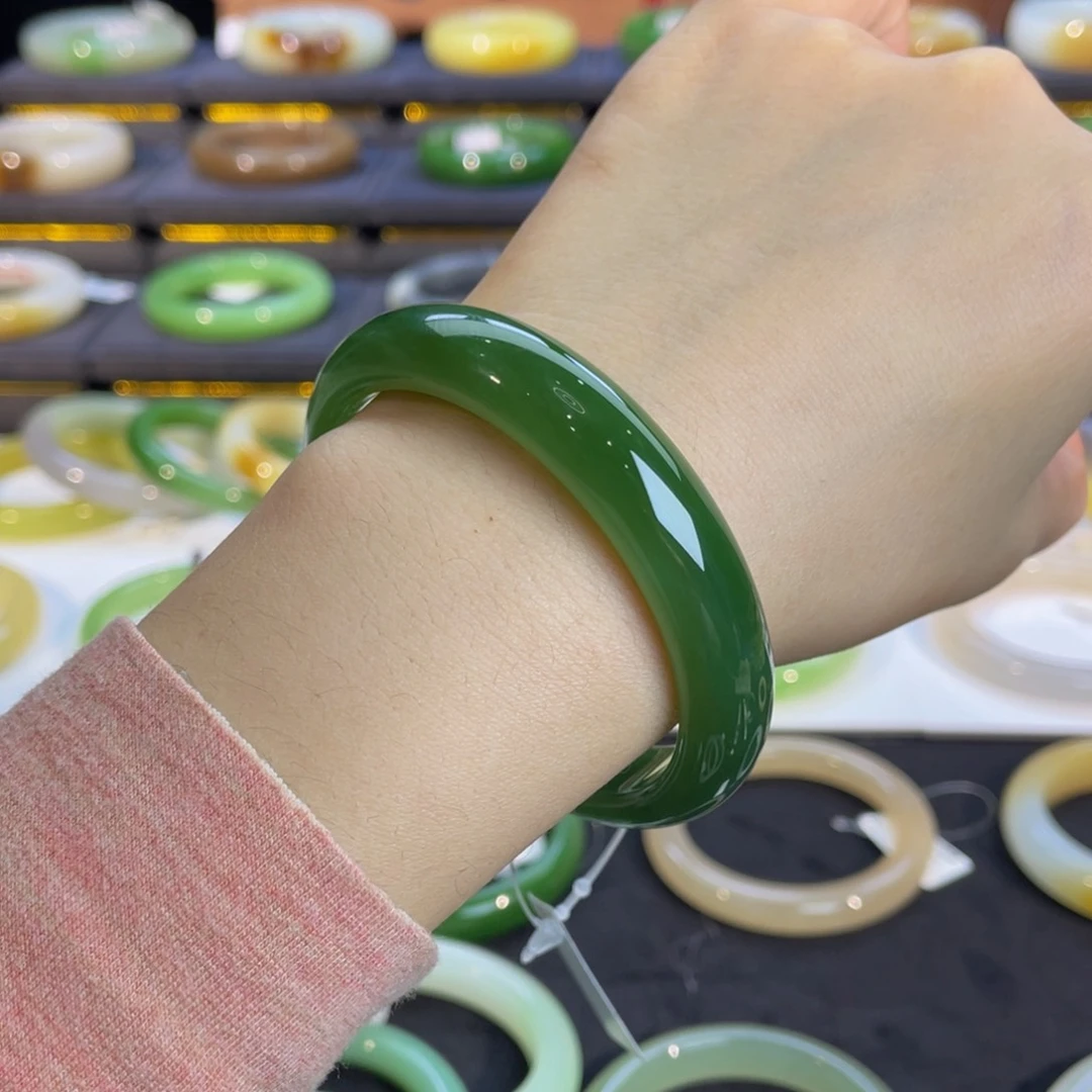 未镶嵌手镯和田玉-高冰阳绿 56 57