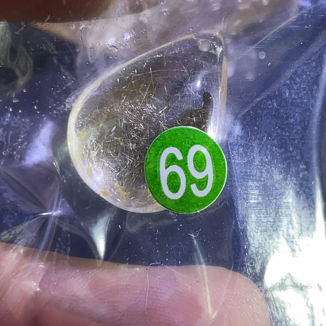 i***g吊坠(赠链)未镶嵌水晶