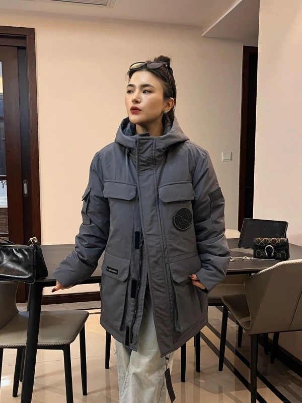 「ZJ」连帽加绒加厚中长款皮客服