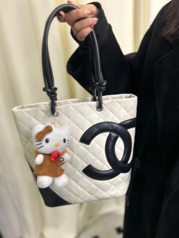 95新 Chanel/香奈儿 黑白康鹏菜篮子中号单肩包简约百搭