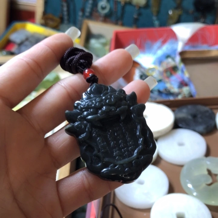 岫玉未镶嵌岫玉挂件