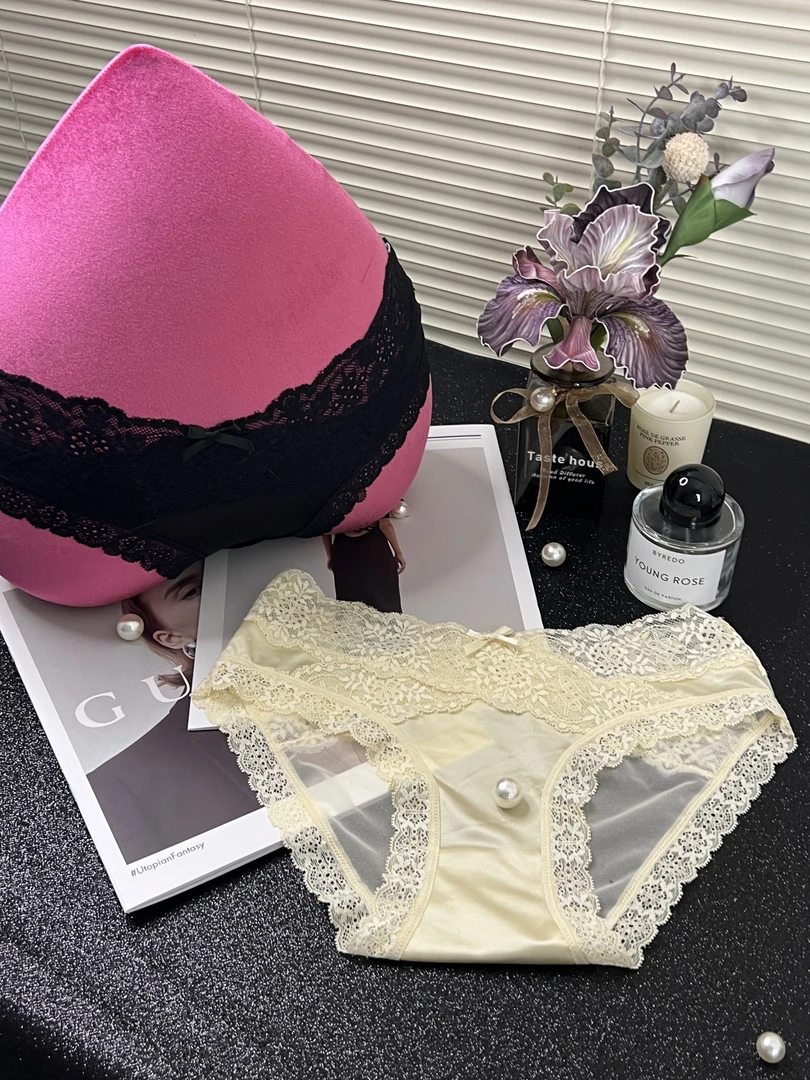 缪斯女神*法式蕾丝缎面亲肤蝴蝶女内裤