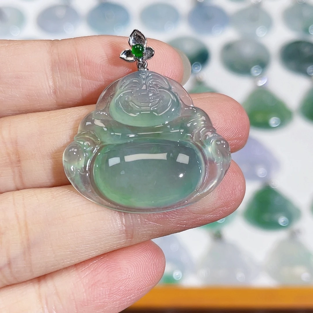 颈饰18K金镶嵌翡翠吊坠