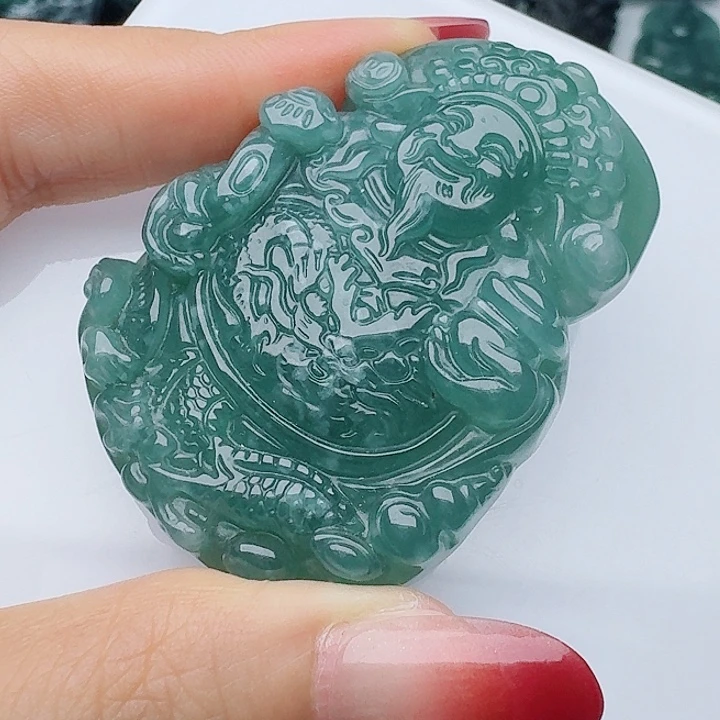 颈饰未镶嵌翡翠天然的A货翡翠多样性发其一