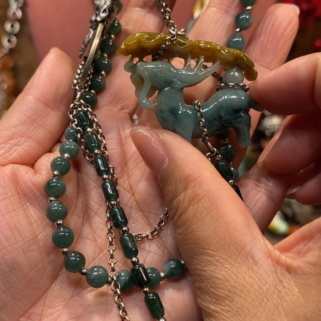 翡翠吊坠(赠链)未镶嵌