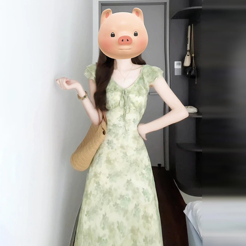 绿色吊带碎花连衣裙子女初夏季2025海边度假穿搭夏日绝美沙滩长裙