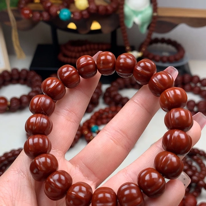 猴头核桃吊坠飞碟鲨鱼