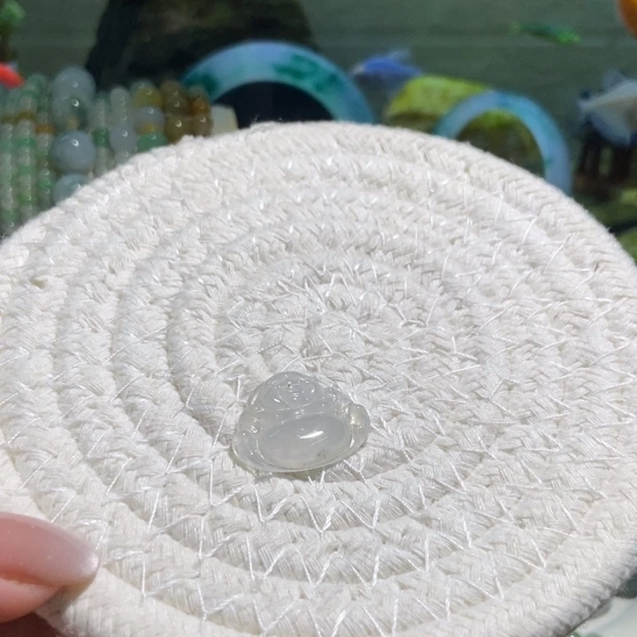 颈饰未镶嵌翡翠佛公
