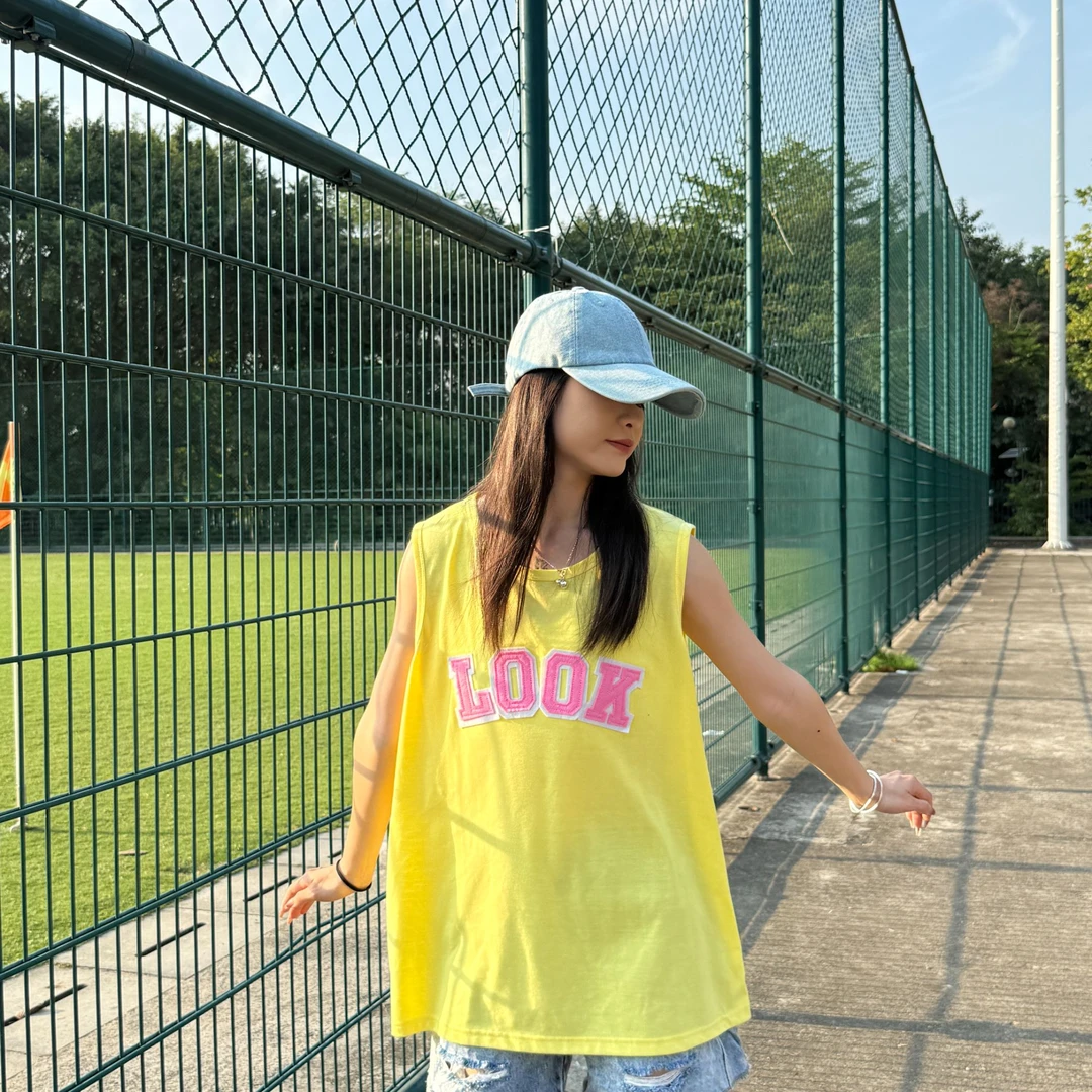 美式运动背心T恤女夏季街头风潮牌宽松字母贴布绣中长款无袖上衣