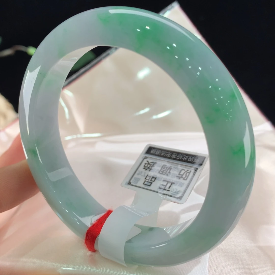 翡翠未镶嵌手镯0484