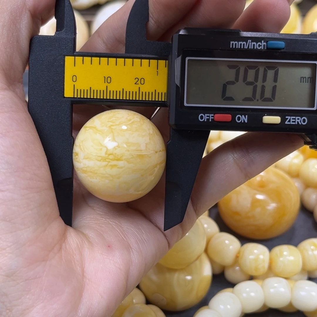 琥珀未镶嵌手串……