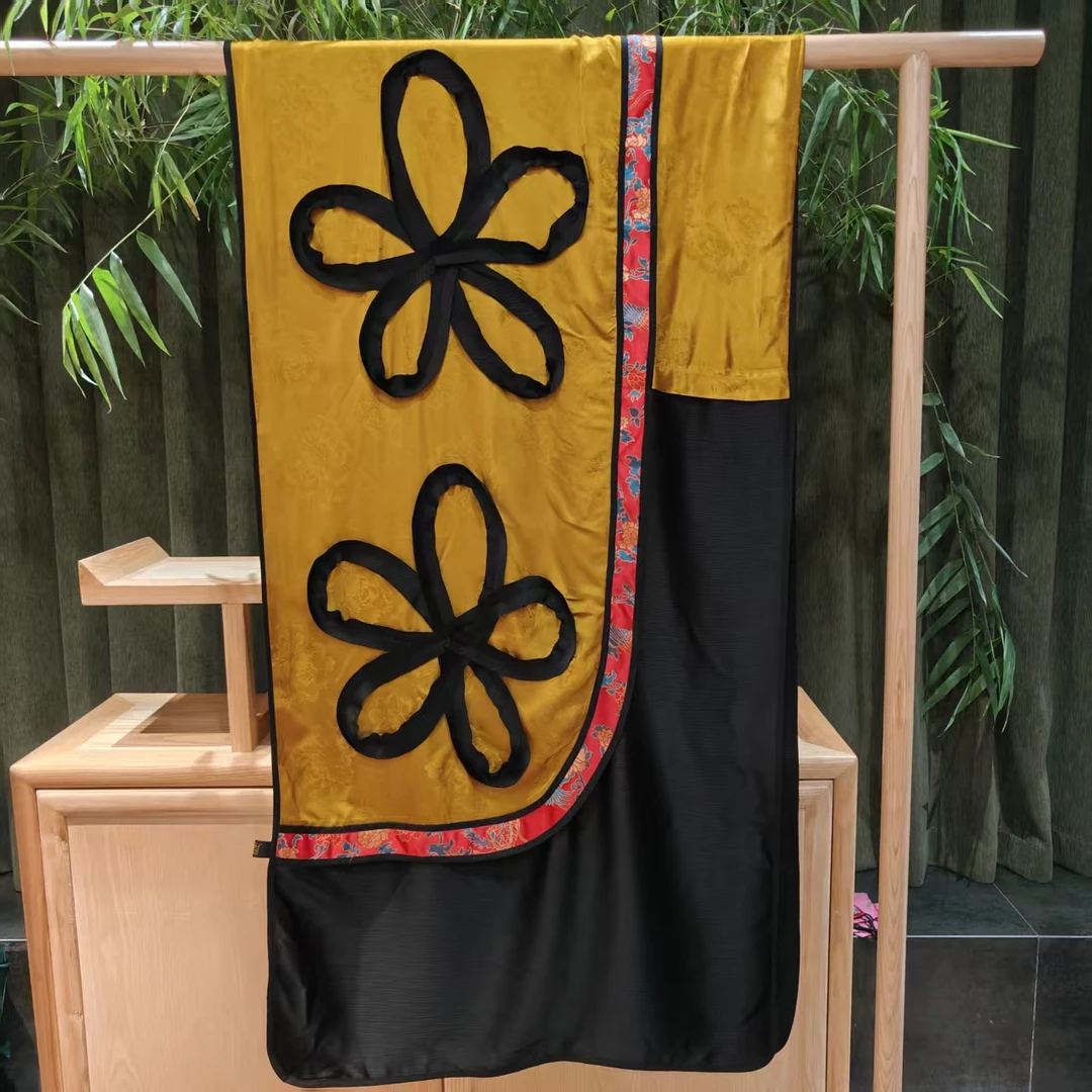 凤徕兮私人定制黄色小花底拼黑色大围巾（LV007）