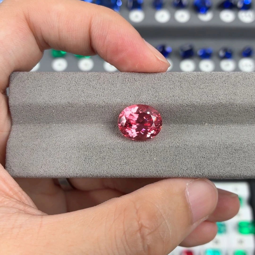 西***蒙合成（培育）蓝宝石裸石未镶嵌7.52ct
