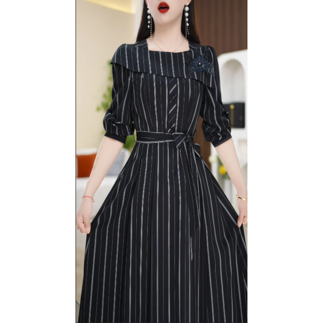 【连衣裙】春夏新款方领休闲风简约轻奢修身中长款长袖连衣裙