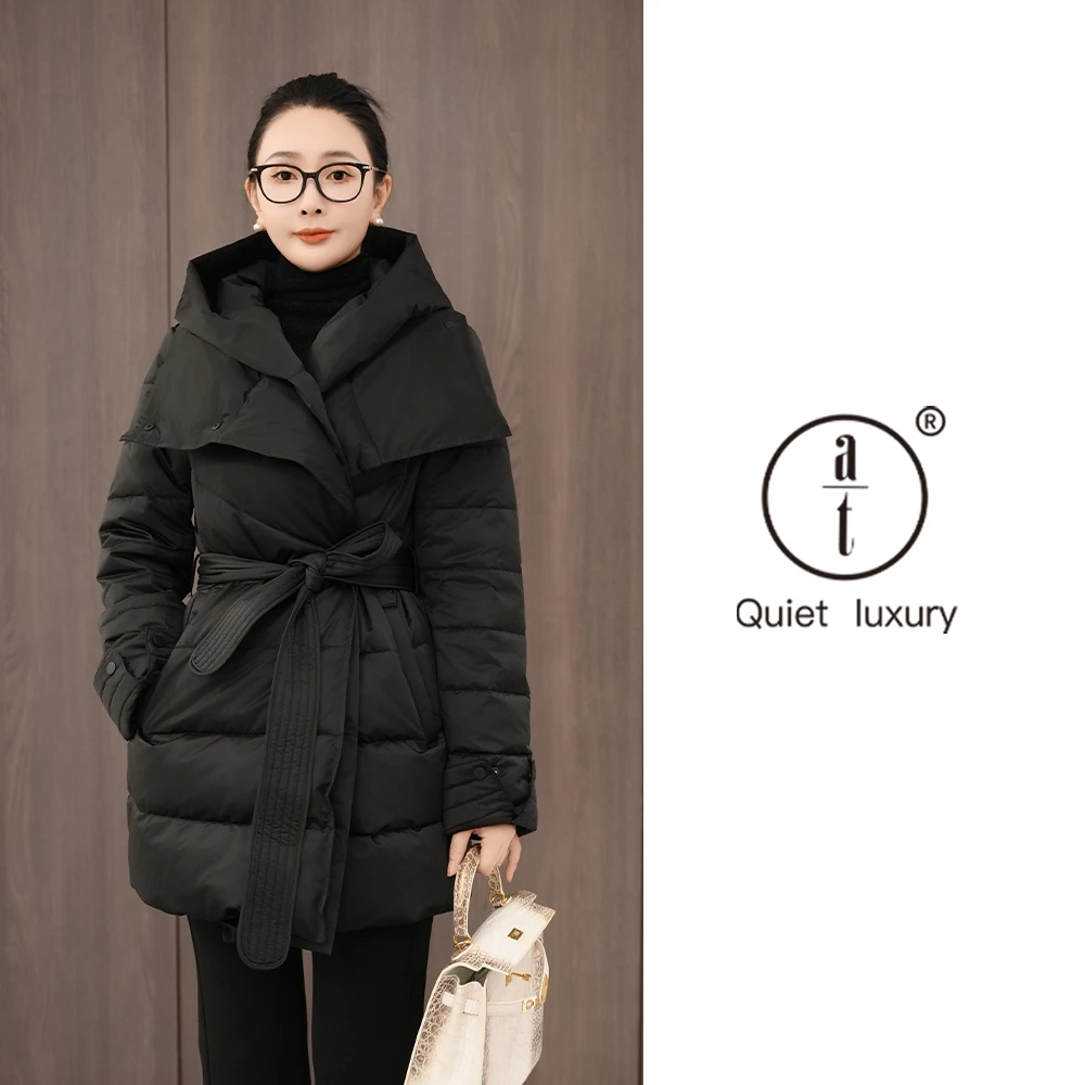 AT-白鹅绒+真丝-轻奢时尚双层领设计鹅绒服-衣长78-ZDK256597