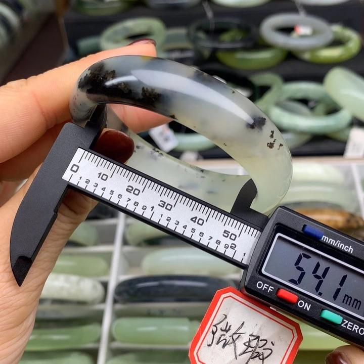 蛇纹石玉未镶嵌手镯706